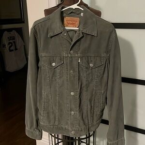Men’s Levi’s corduroy jacket